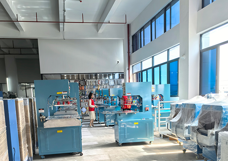 高周波高頻熱合機 高周波高頻熱合機實圖